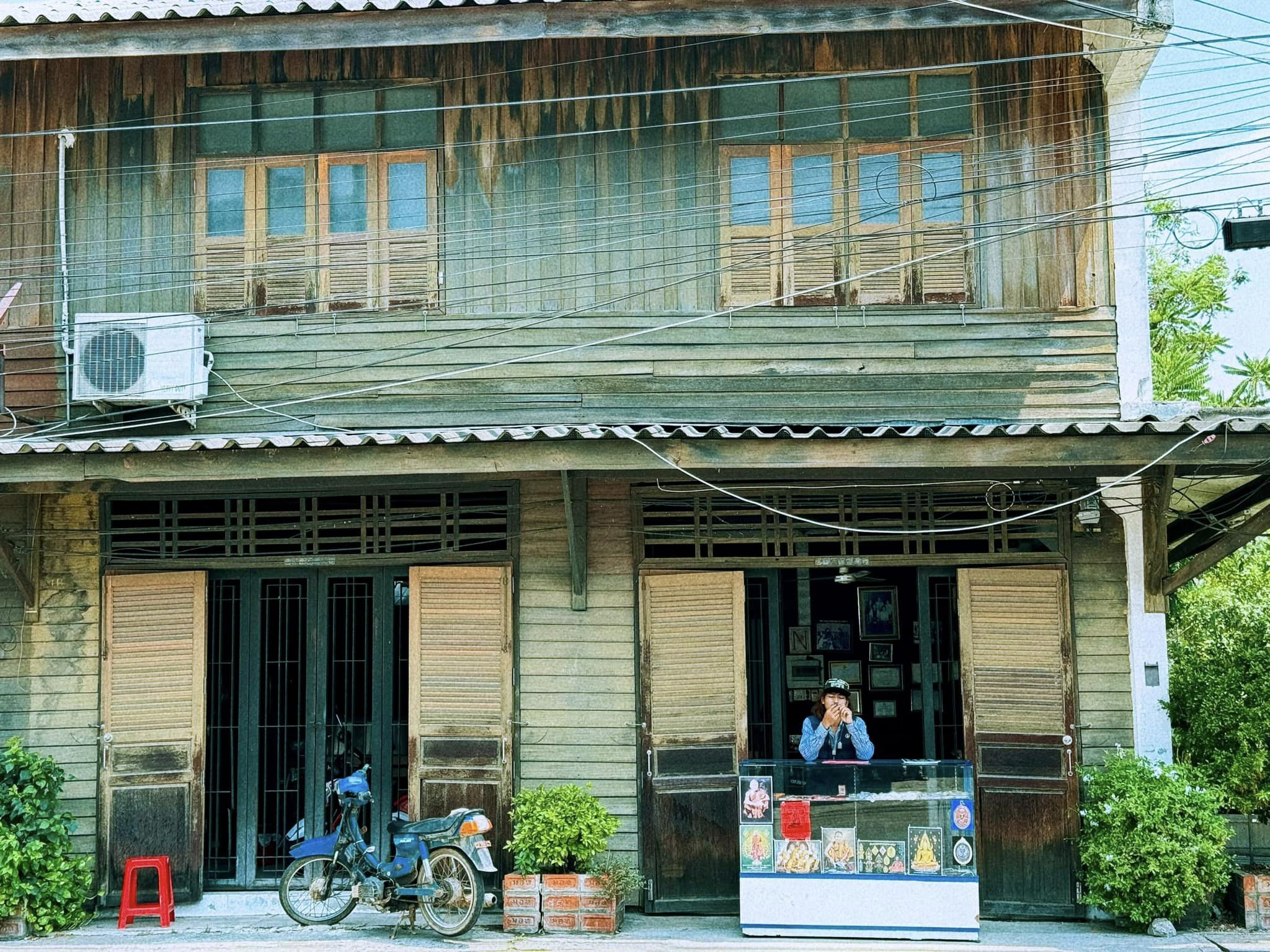 กอล์ฟบริการ